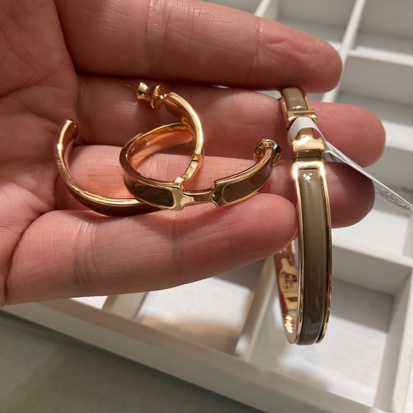 Bracelet and earrings - Picture 11 of 12